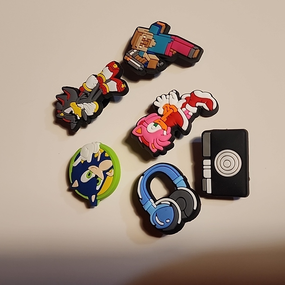 3/$25 game croc charms